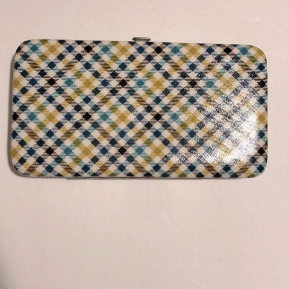 Handbags - NWOT Ladies gingham print wallet